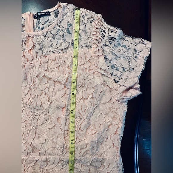 SHEIN Coral Lace cocktail dress - Picture 6 of 8